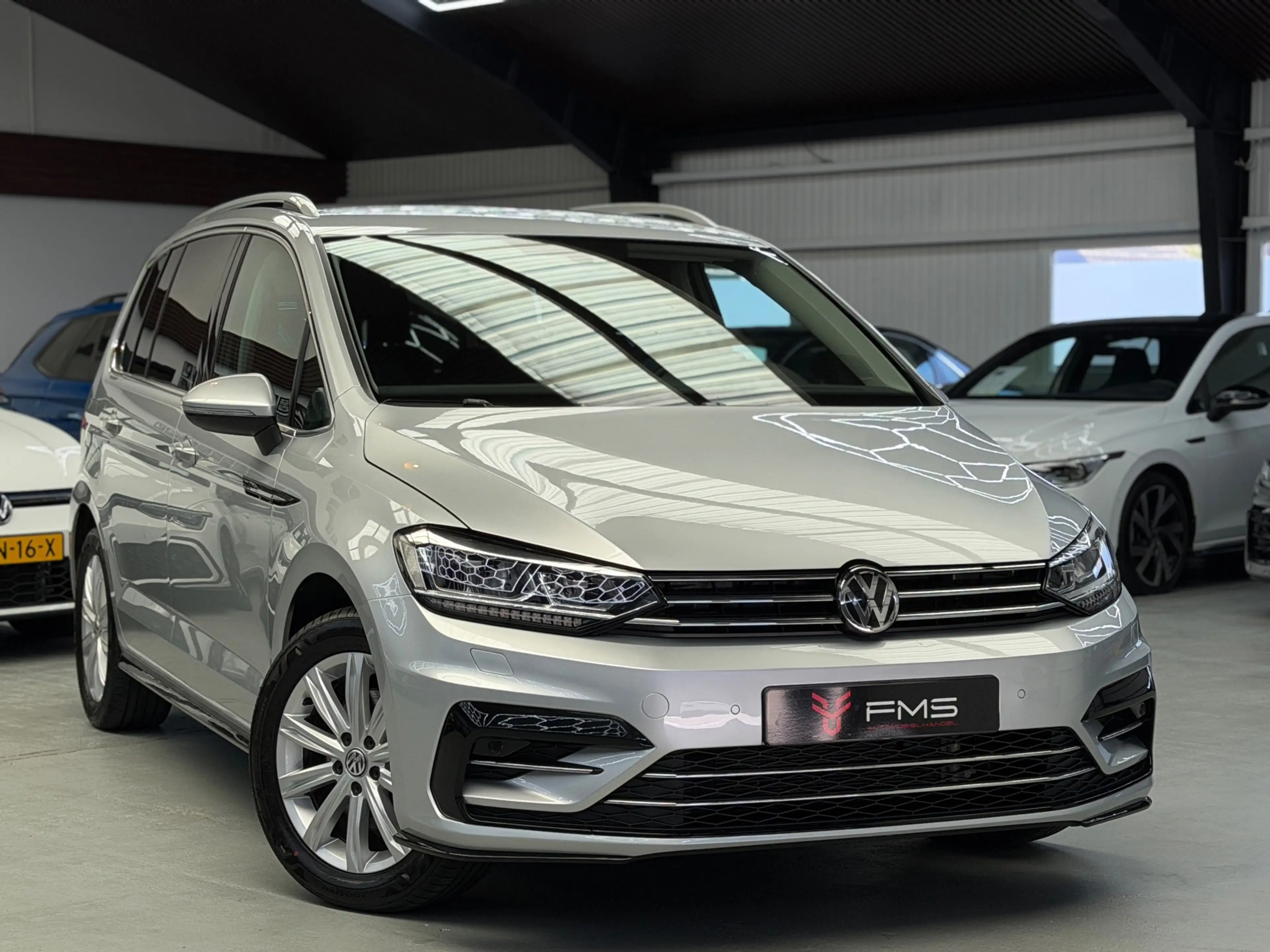Volkswagen Touran 1.4 TSI R-Line 5p CarPlay Trekhaak