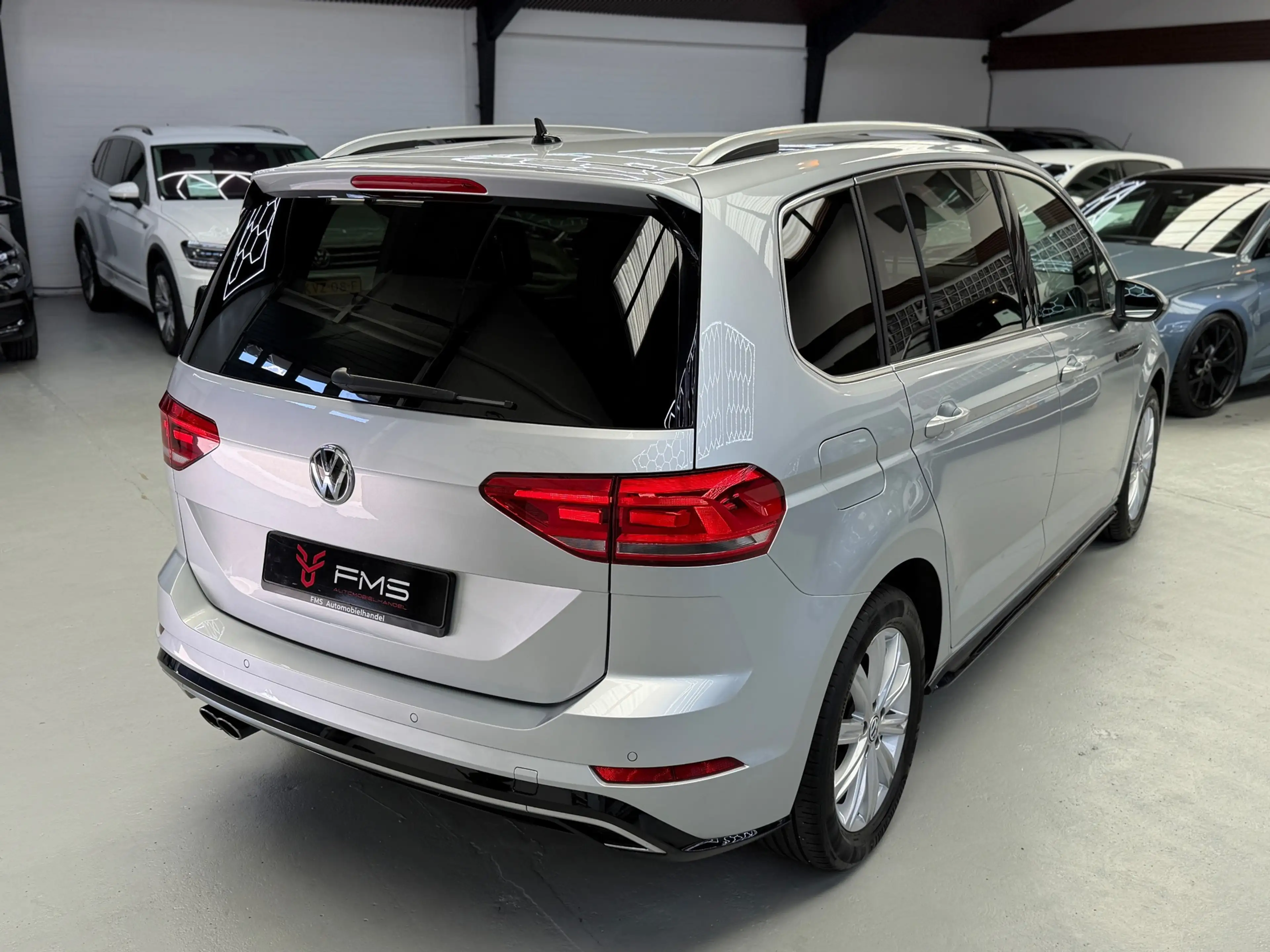 Volkswagen Touran 1.4 TSI R-Line 5p CarPlay Trekhaak — photo 33
