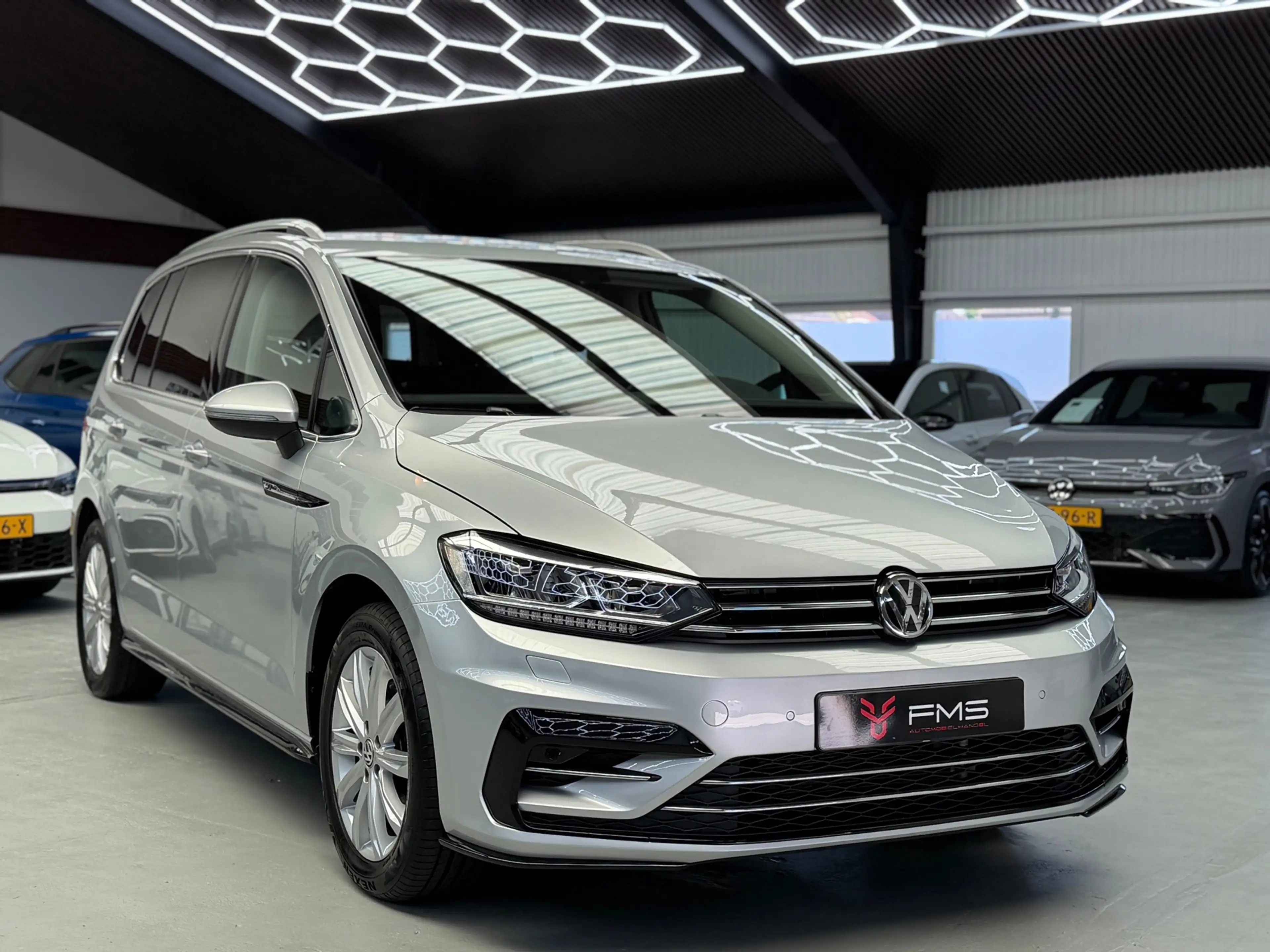 Volkswagen Touran 1.4 TSI R-Line 5p CarPlay Trekhaak — photo 11