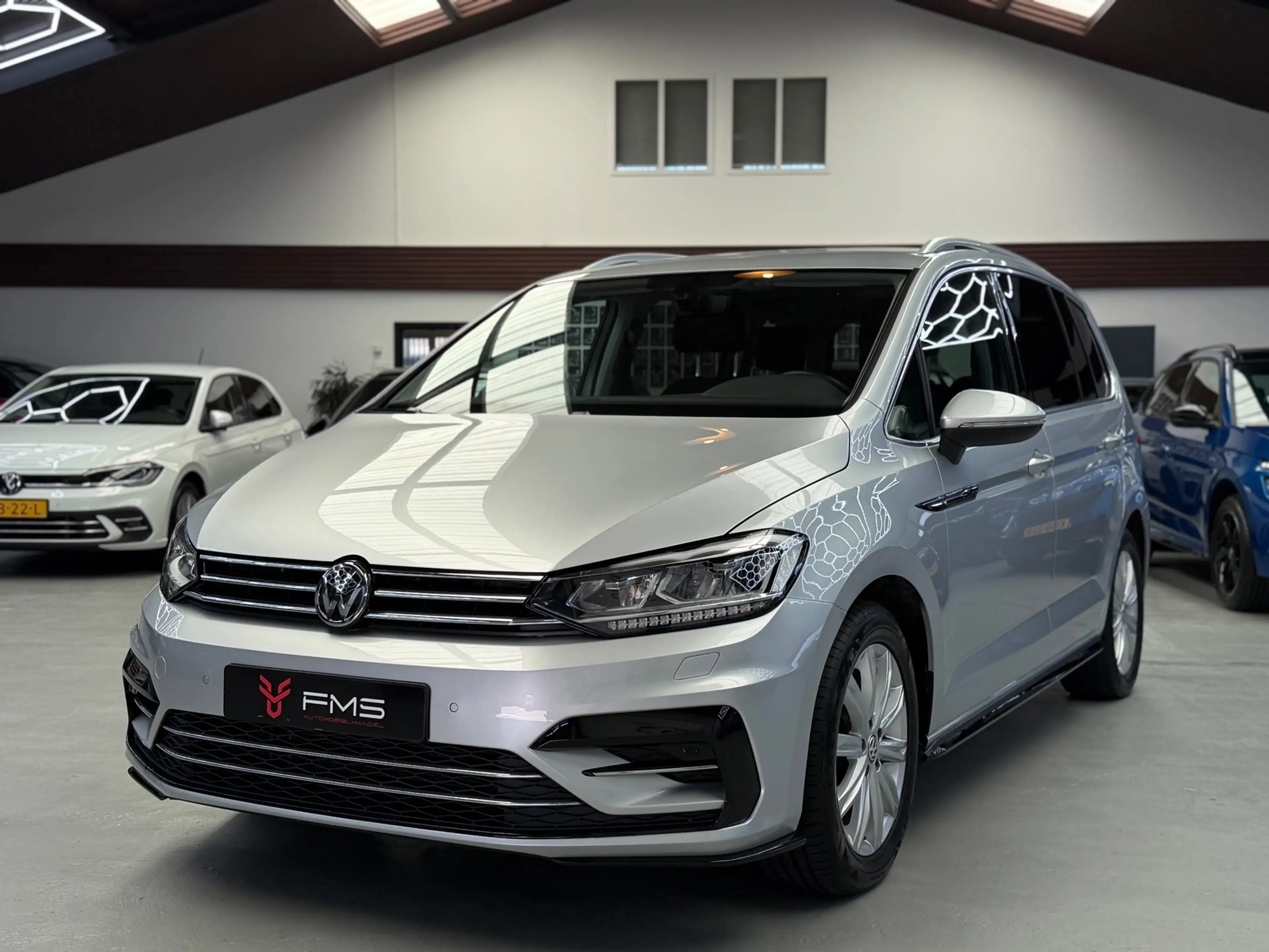 Volkswagen Touran 1.4 TSI R-Line 5p CarPlay Trekhaak — photo 12