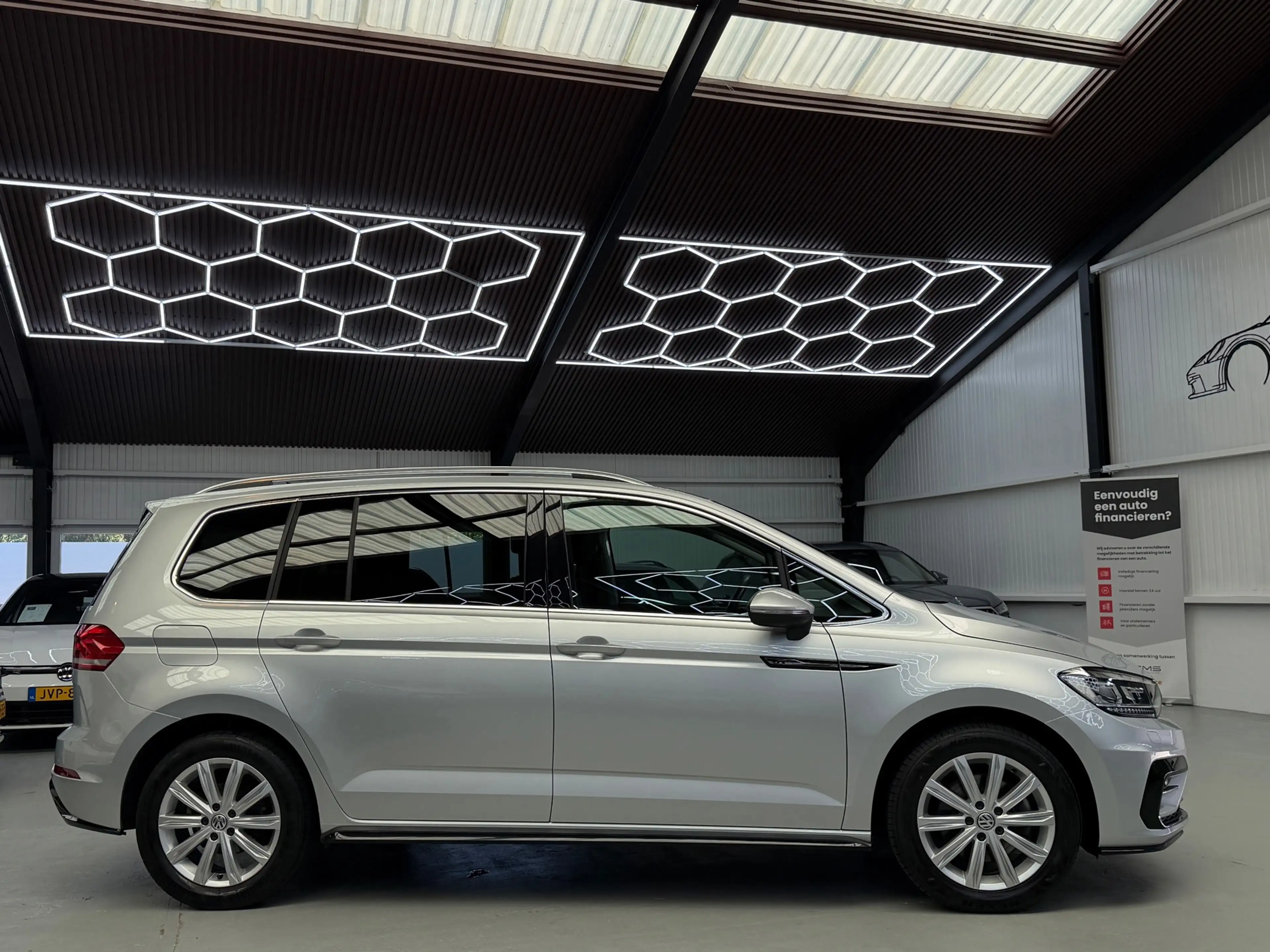 Volkswagen Touran 1.4 TSI R-Line 5p CarPlay Trekhaak — photo 19