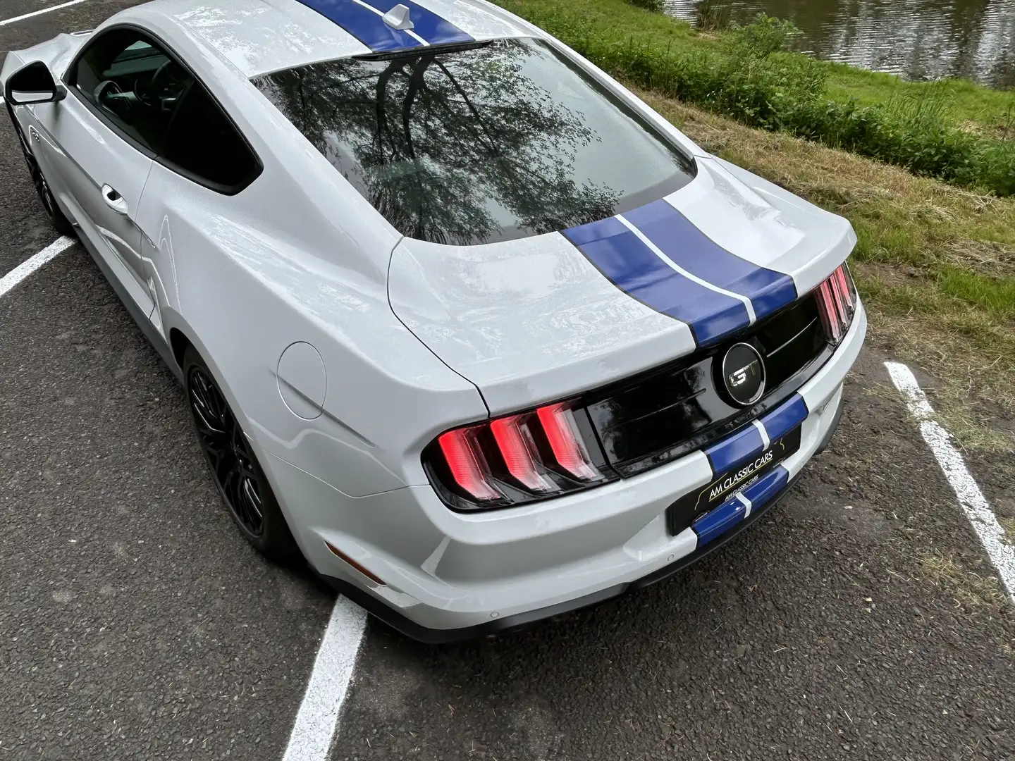 Ford Mustang 5.0 Ti-VCT V8 GT / 1 ère main / Carnet Ford Blanc - 2