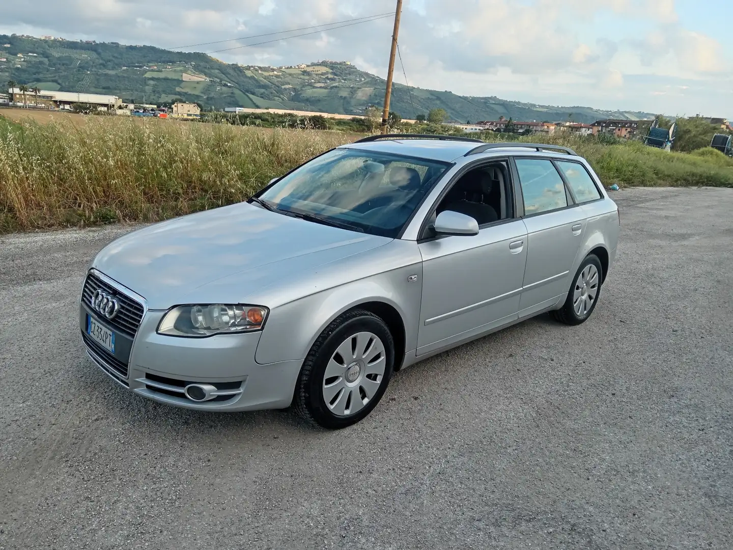 Audi A4 2.0.tdi 110cv FL - 2