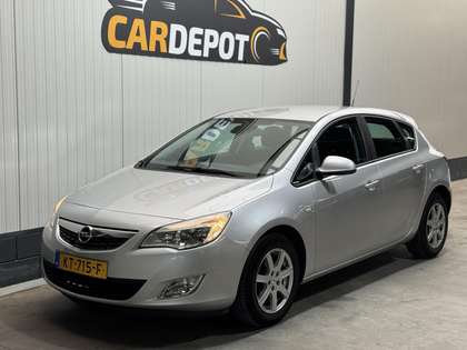 Opel Astra 1.6 Selection