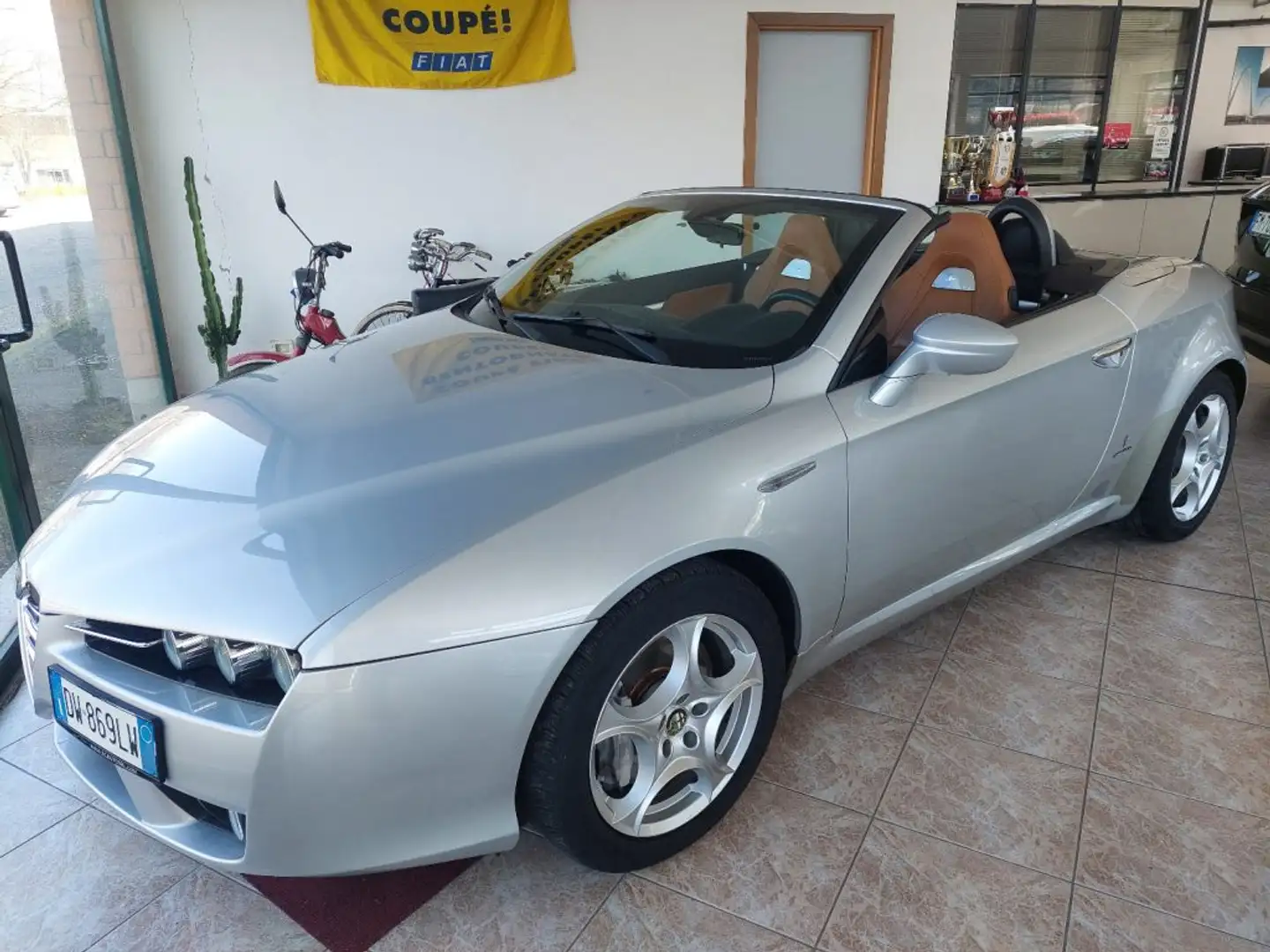 Alfa Romeo Brera 2.4 JTDm 20V 210CV Plateado - 1