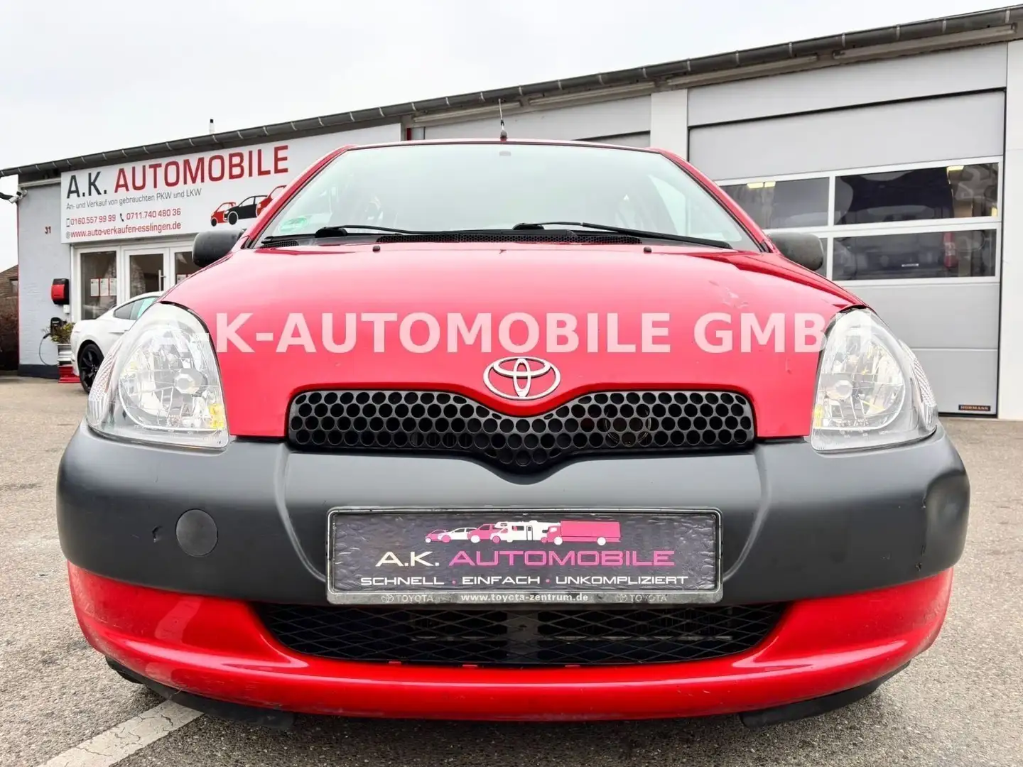Toyota Yaris 1.0 linea sol 4/5-TRG*1-HAND* Rot - 1