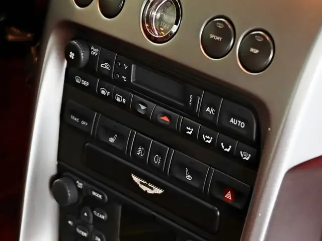 Aston Martin Vanquish view 9