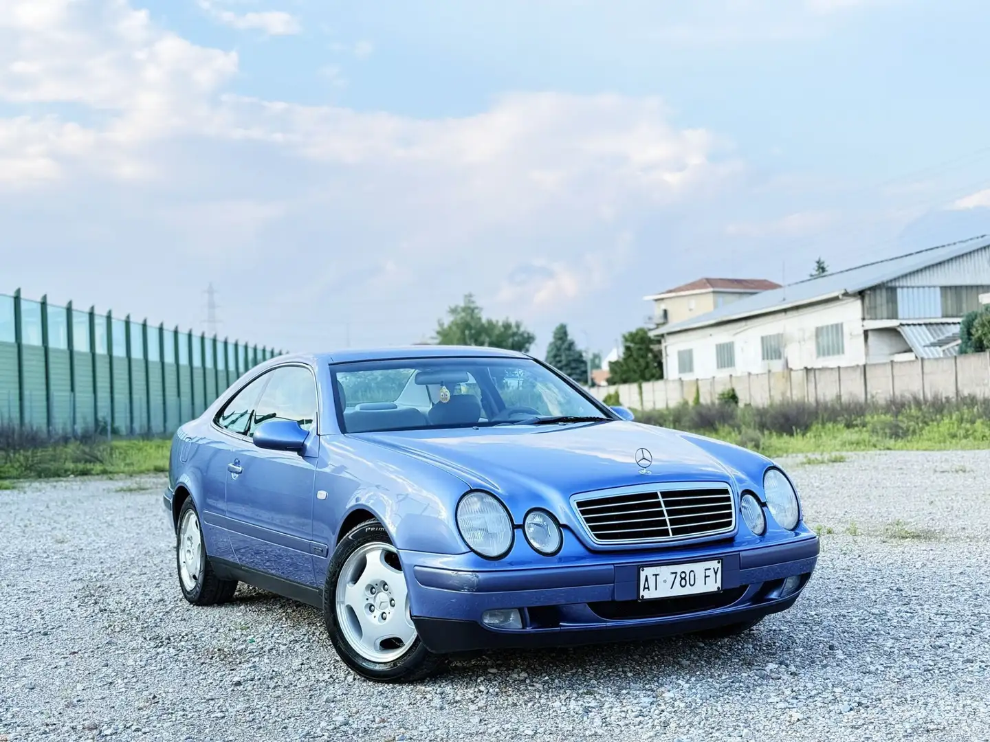 Mercedes-Benz CLK 200 Albastru - 2
