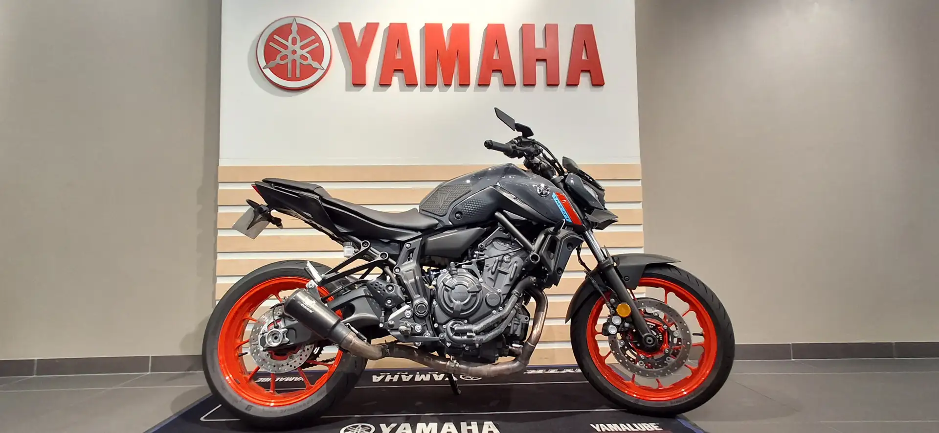 Yamaha MT-07 Grau - 1
