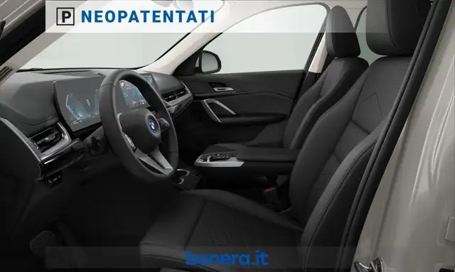 BMW Ix1 view 4