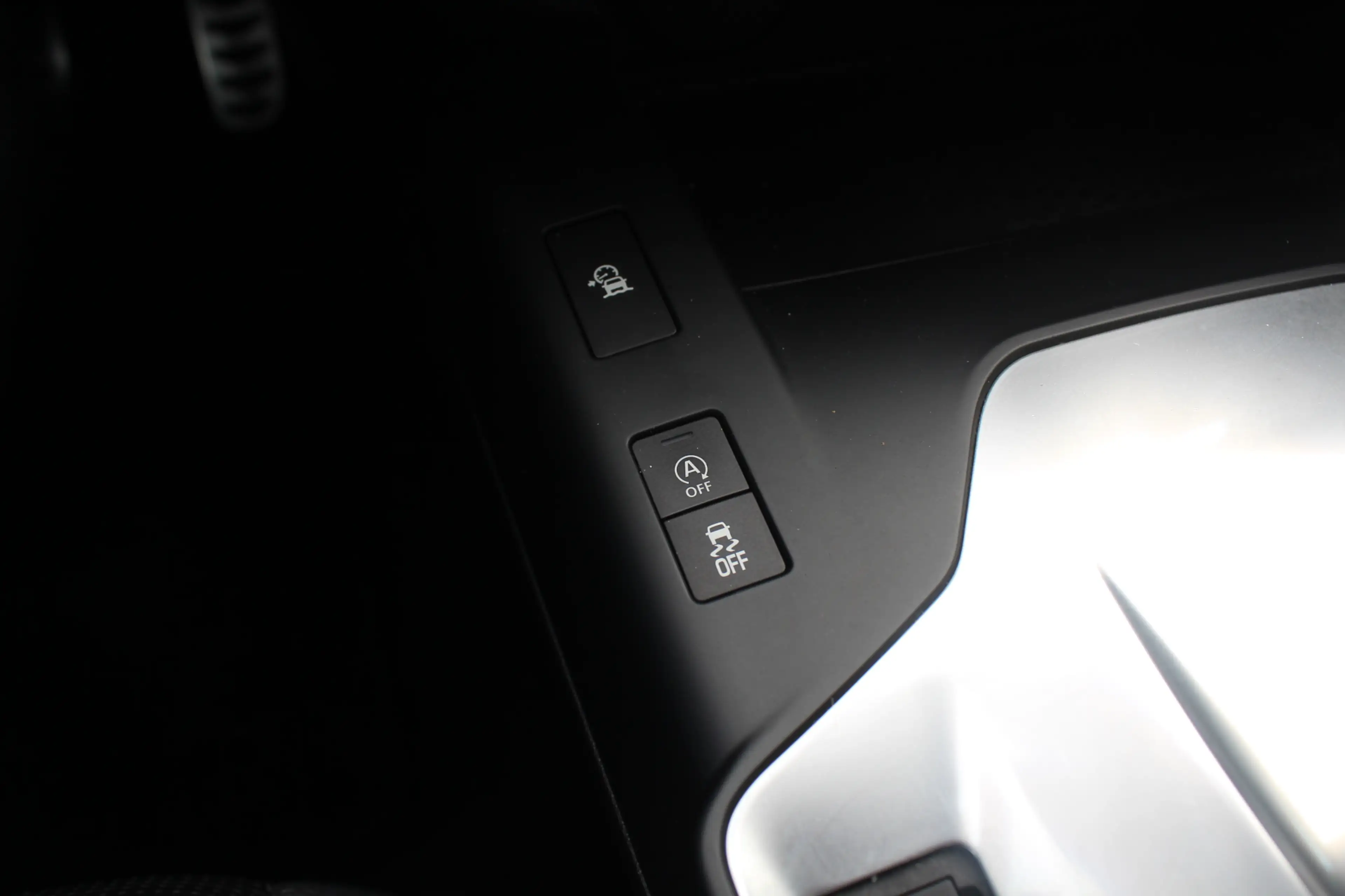 Jaguar E-Pace 2.0 P250 AWD SE / Panoramadak / Camera / Head-up / — photo 28
