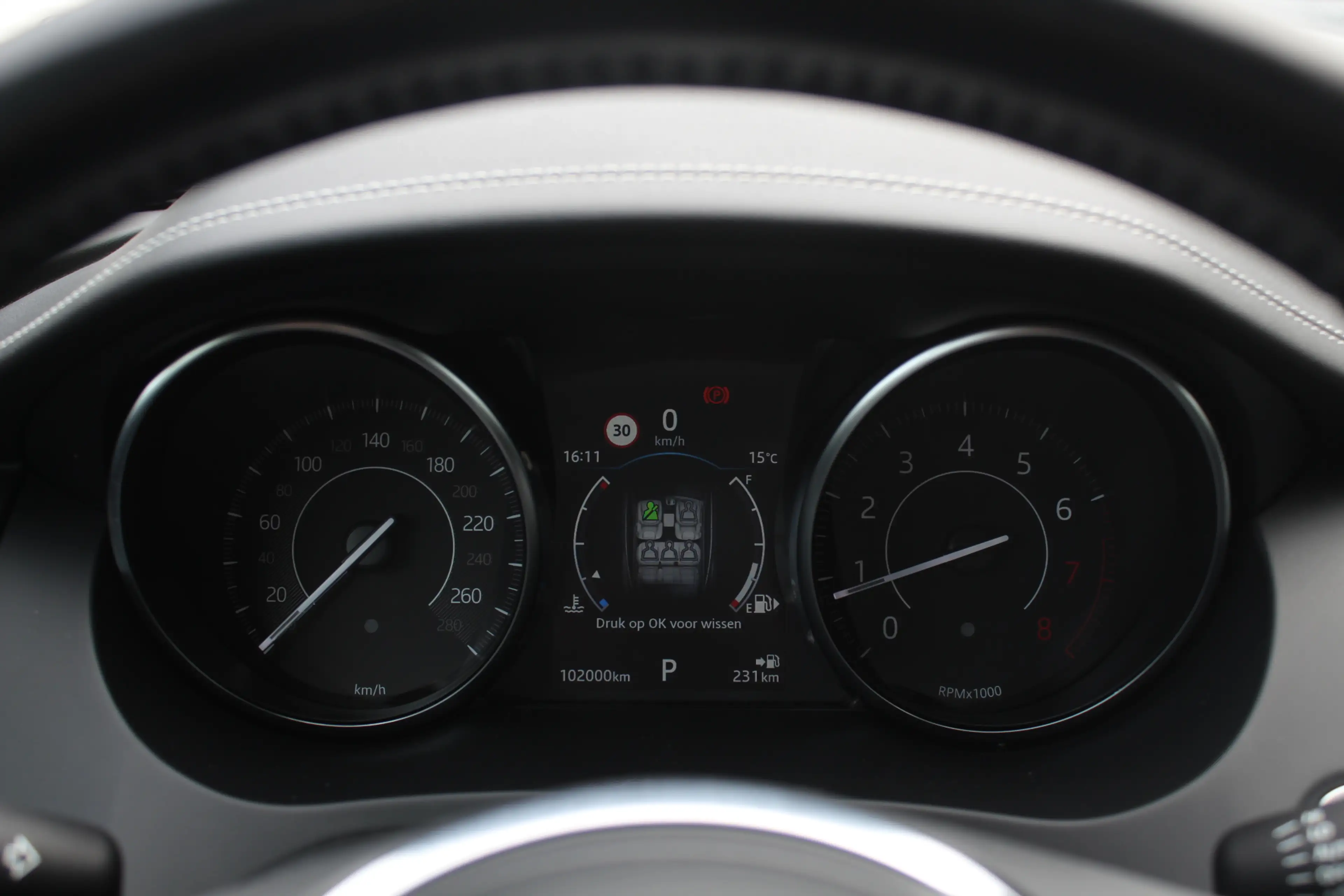 Jaguar E-Pace 2.0 P250 AWD SE / Panoramadak / Camera / Head-up / — photo 18