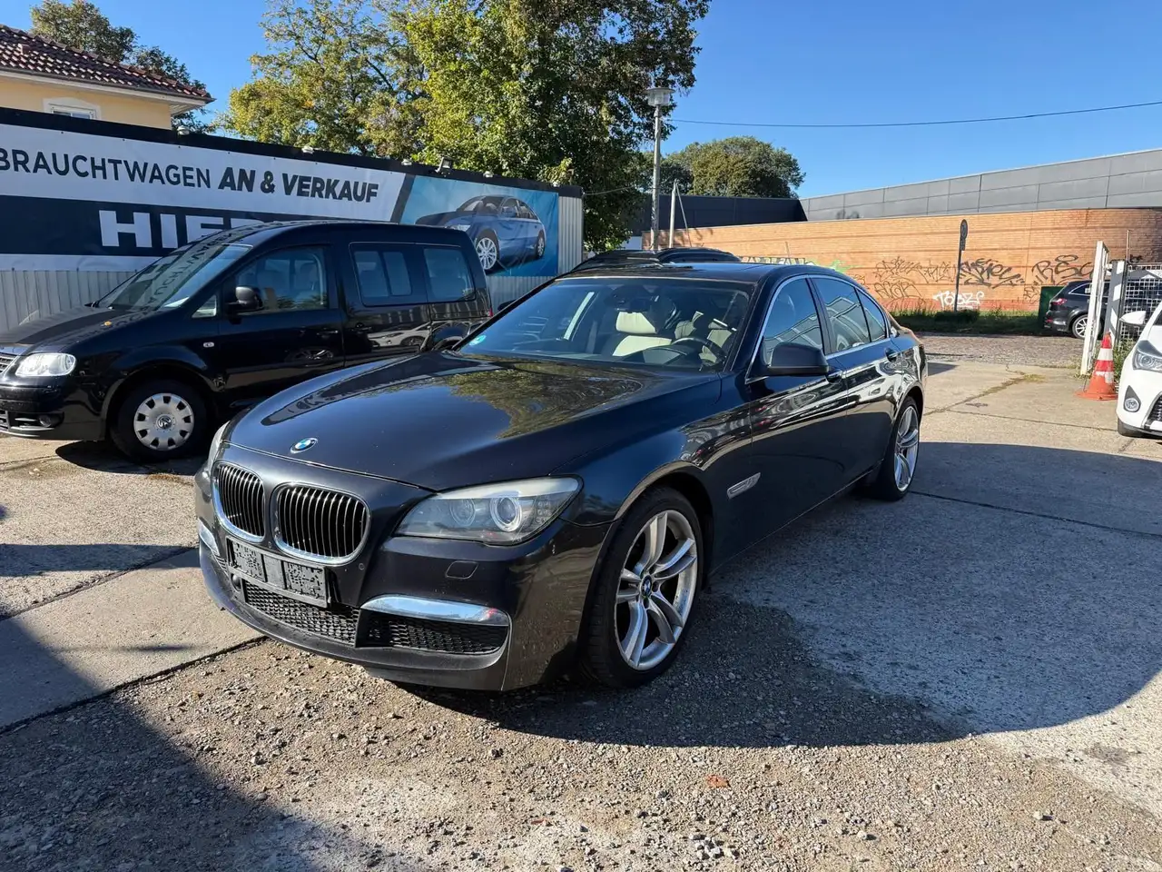 BMW 750