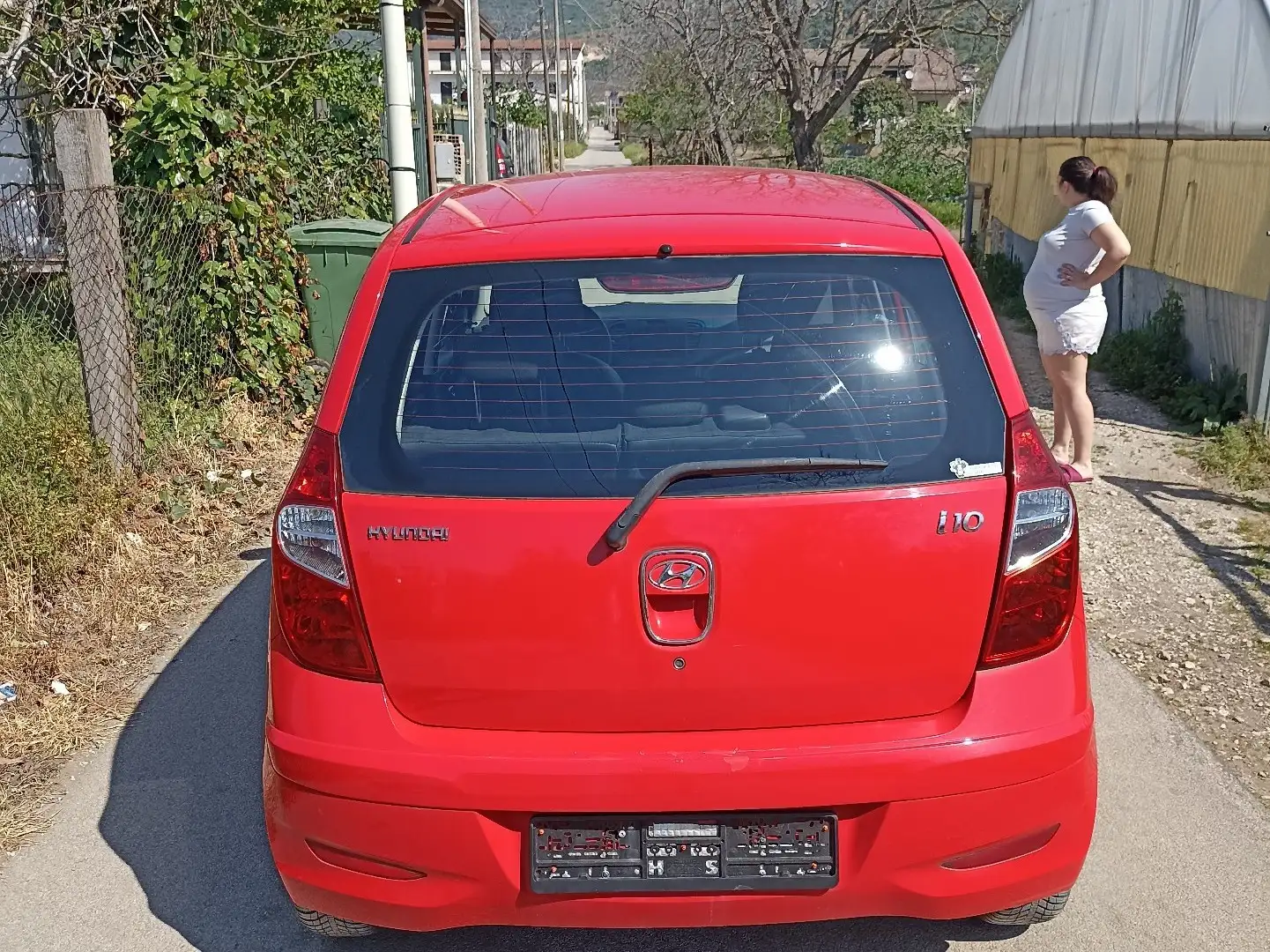 Hyundai i10 1.1 Active Rojo - 2