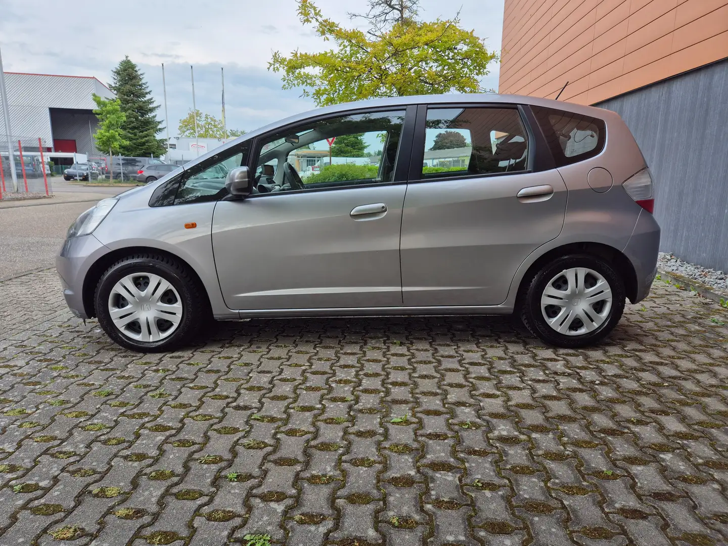 Honda Jazz 1,2 Ltr. 3.Hand-Klima-Rückkamera Сірий - 2