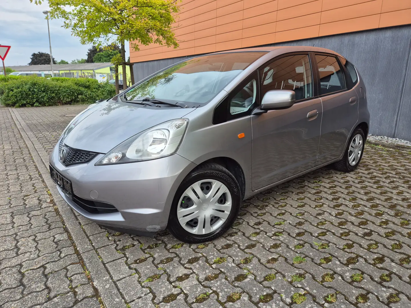 Honda Jazz 1,2 Ltr. 3.Hand-Klima-Rückkamera Сірий - 1