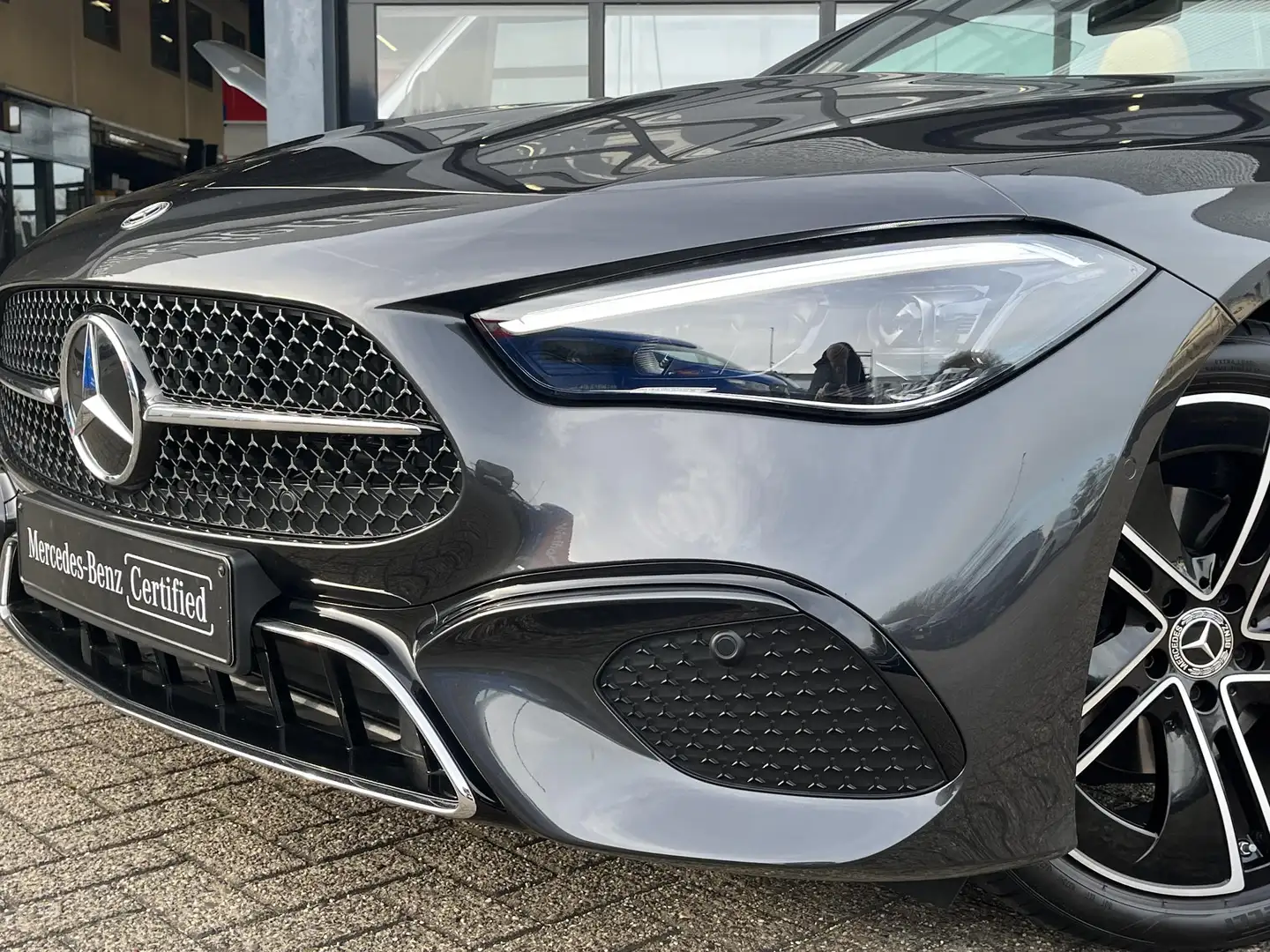 Mercedes-Benz CLE 180 Cabriolet Luxury Line Grijs - 2