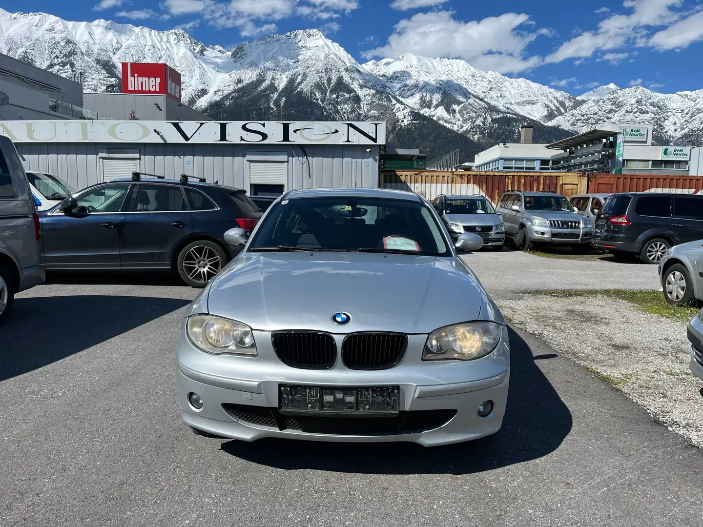 BMW 118 118d Silber - 1