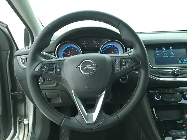 Opel Astra view 11