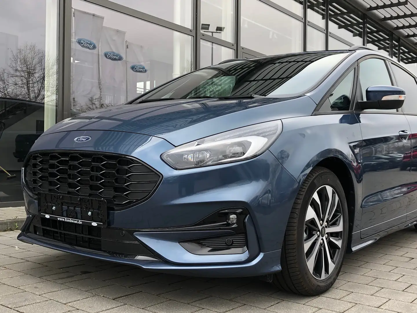Ford S-Max 740 S-Max 2.5 Duratec FHEV Hybrid ST-Line Blauw - 2