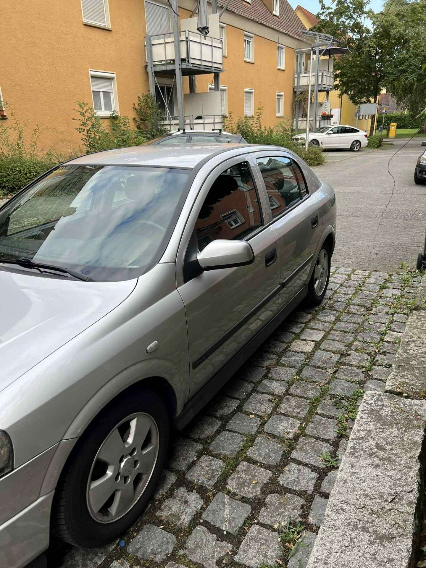Second hand Opel Astra 2.0