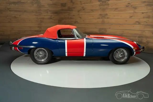 Jaguar E-Type view 8