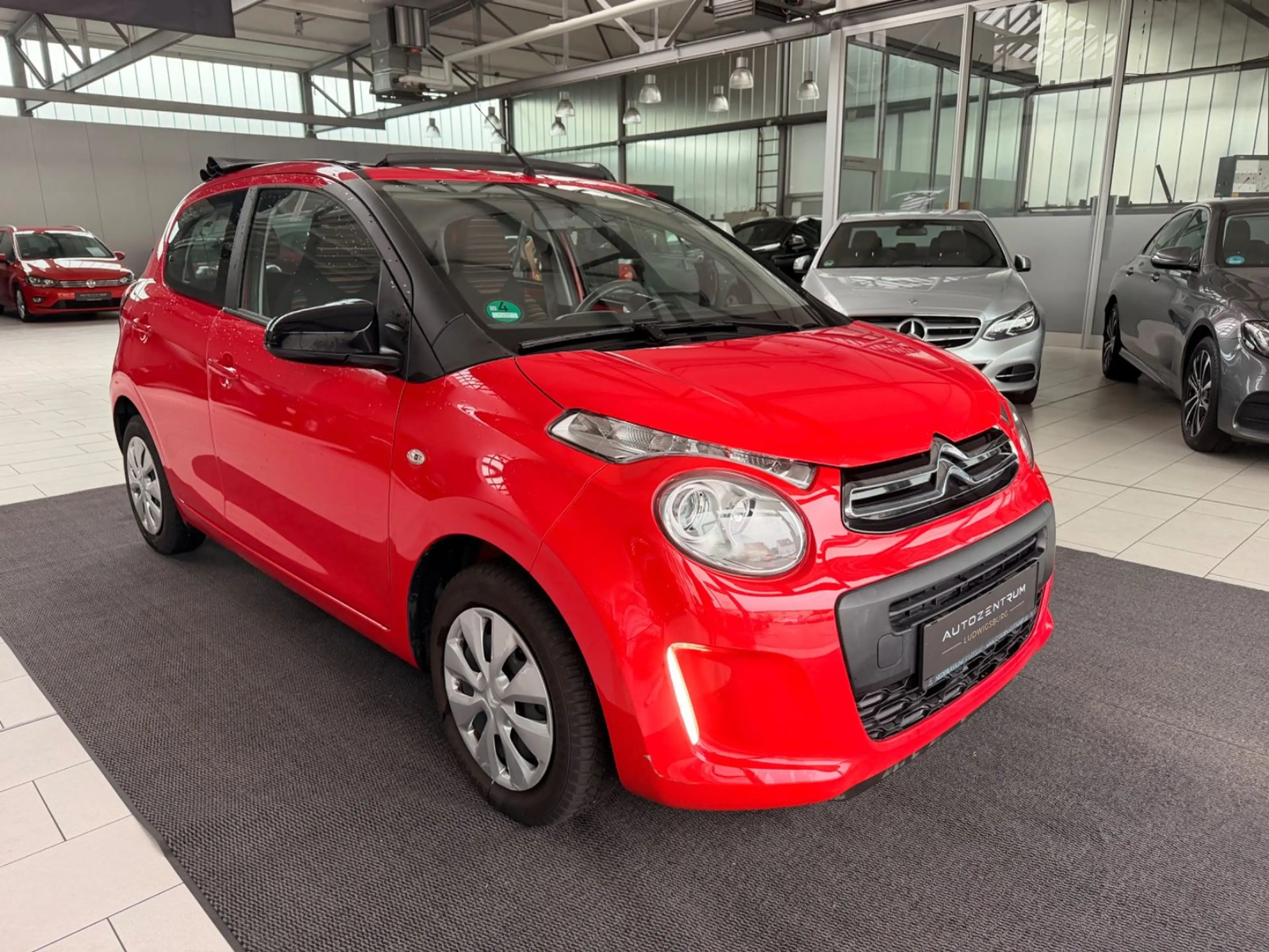 Citroen C1 Airscape Feel*1.DR Hand*Faltdach*SHZ* — photo 8