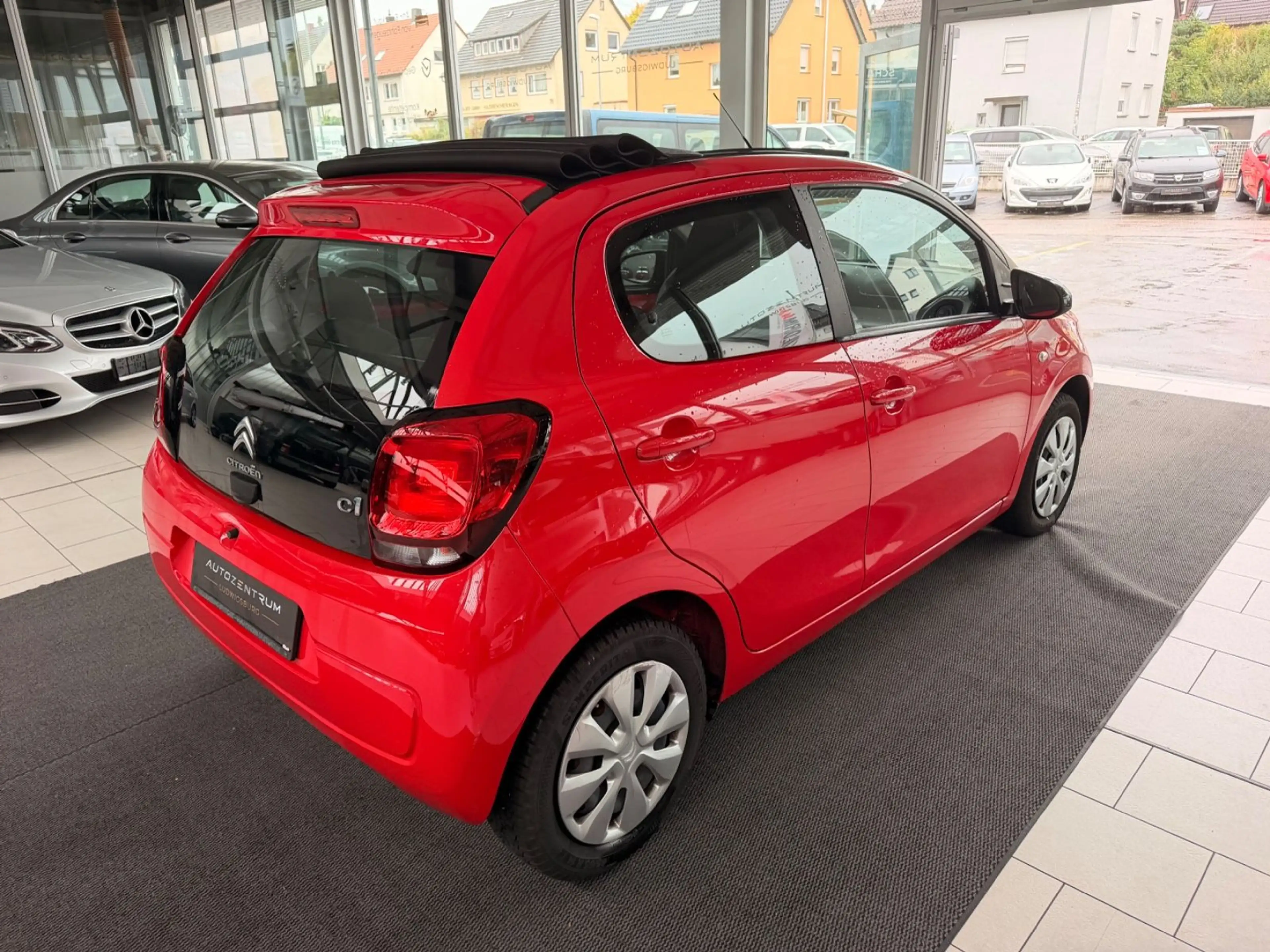 Citroen C1 Airscape Feel*1.DR Hand*Faltdach*SHZ* — photo 6