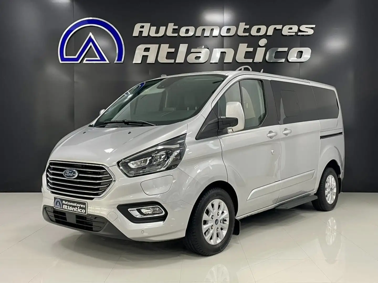 Ford Tourneo Custom 1.0 ECO 93kW Plug-in L1 Titanium Auto Gris - 1