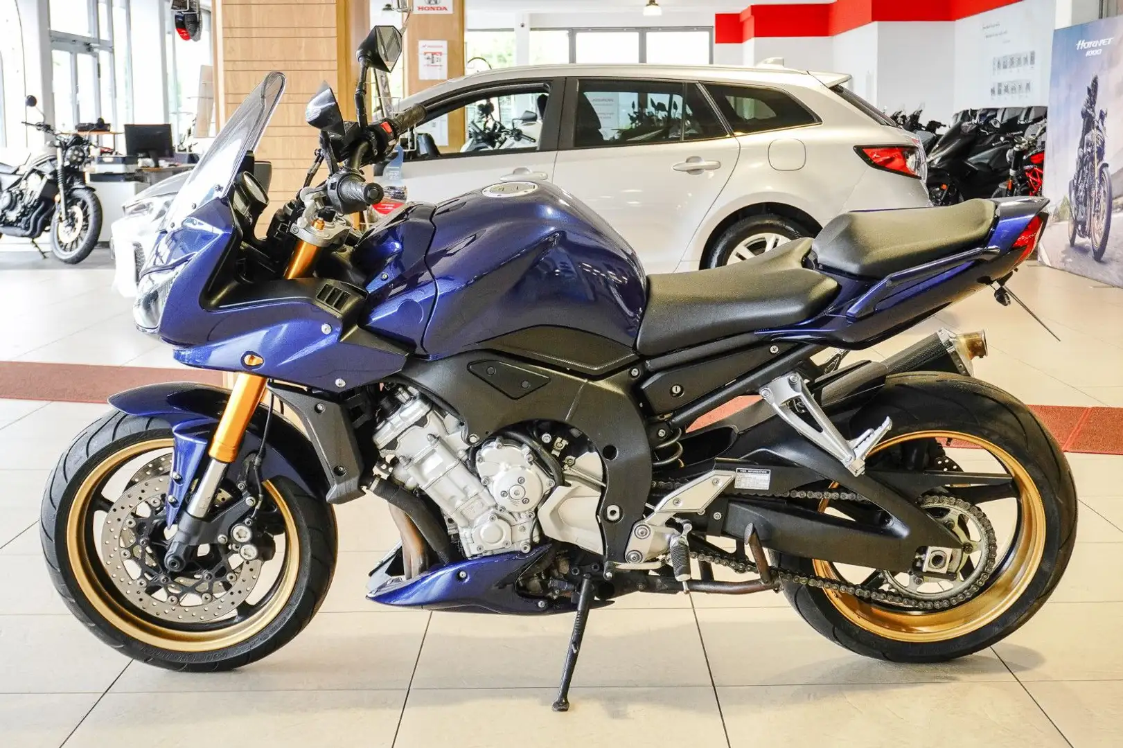 Yamaha FZ 1 Fazer (RN16) Blau - 2