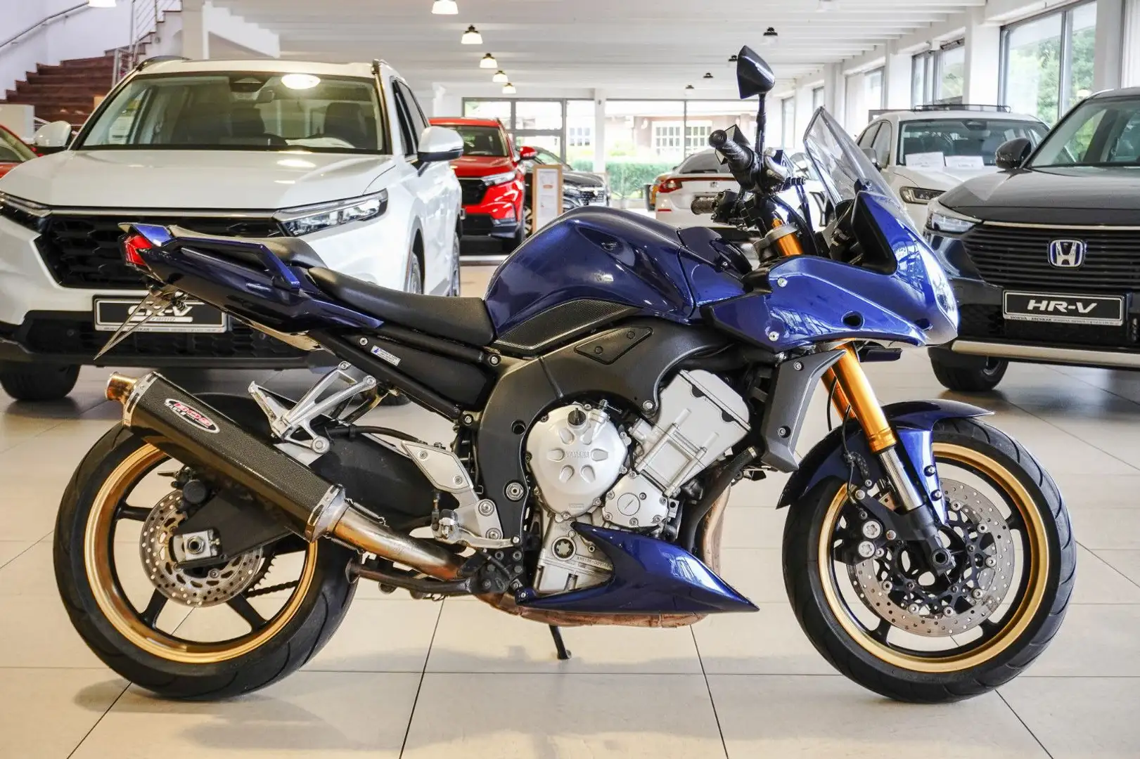 Yamaha FZ 1 Fazer (RN16) Blau - 1