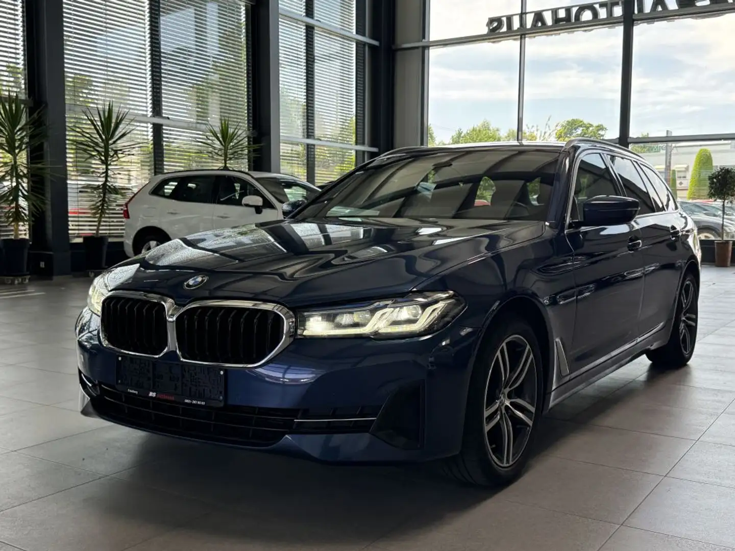 BMW 520 520d xDrive Touring Aut. Innovationspaket Laser Li - 2