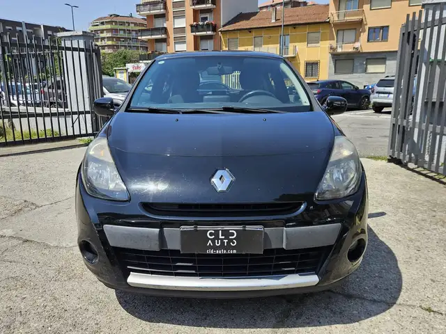 Renault Clio view 2