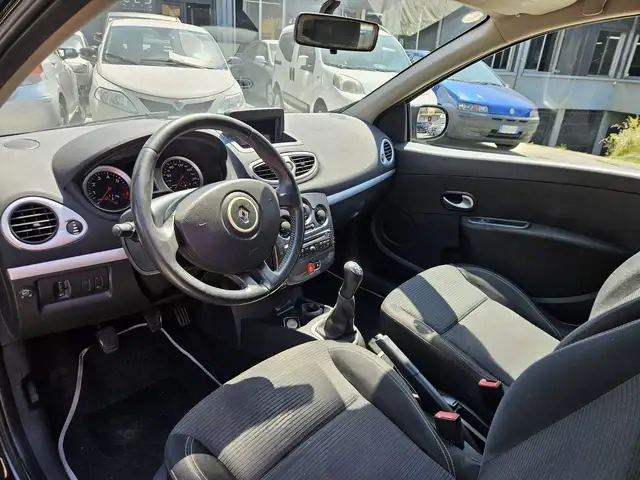 Renault Clio view 7