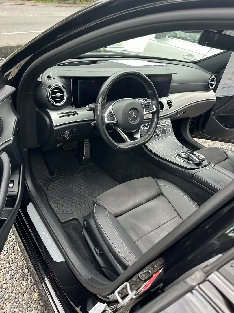 Mercedes-Benz E 200 4MATIC Exclusive Aut. - 1