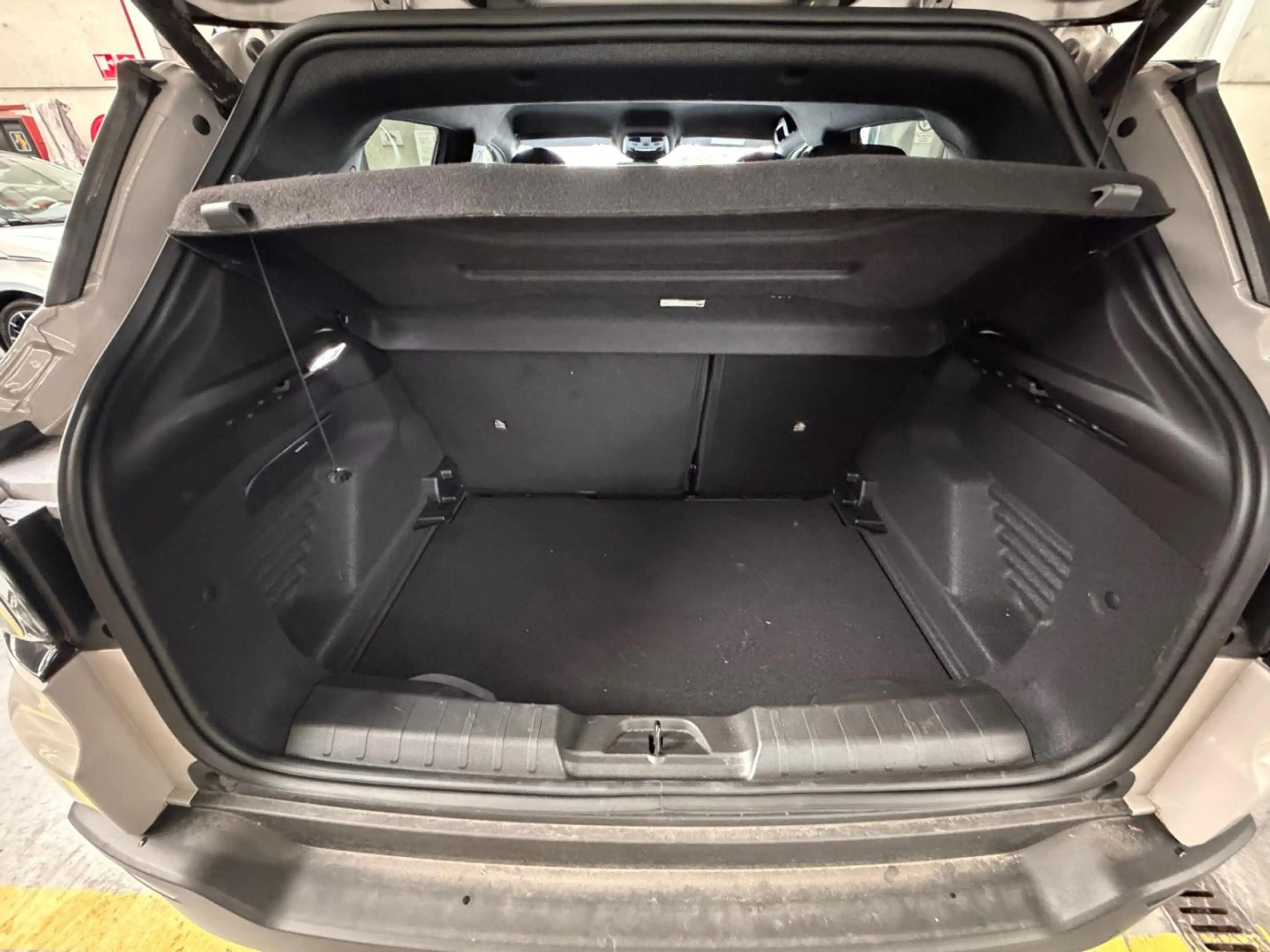 Jeep Avenger AVENGER ELECTRIC ALTITUDE — photo 6