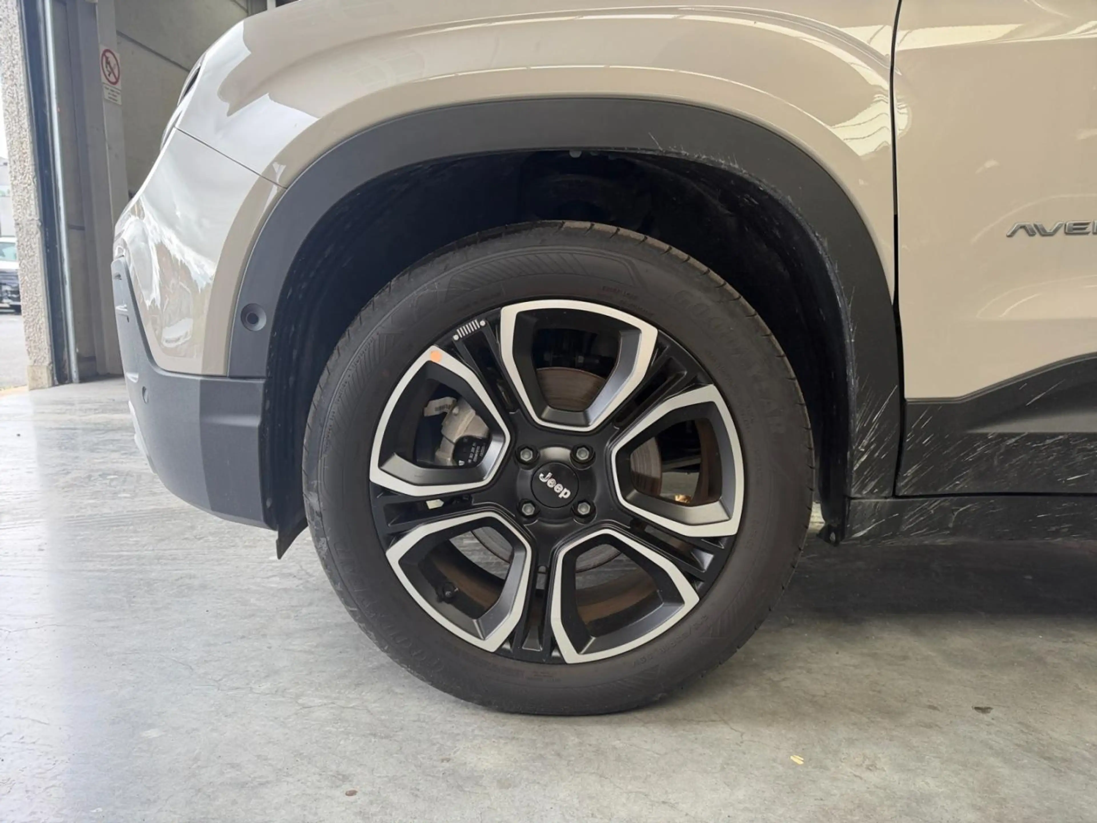 Jeep Avenger AVENGER ELECTRIC ALTITUDE — photo 8