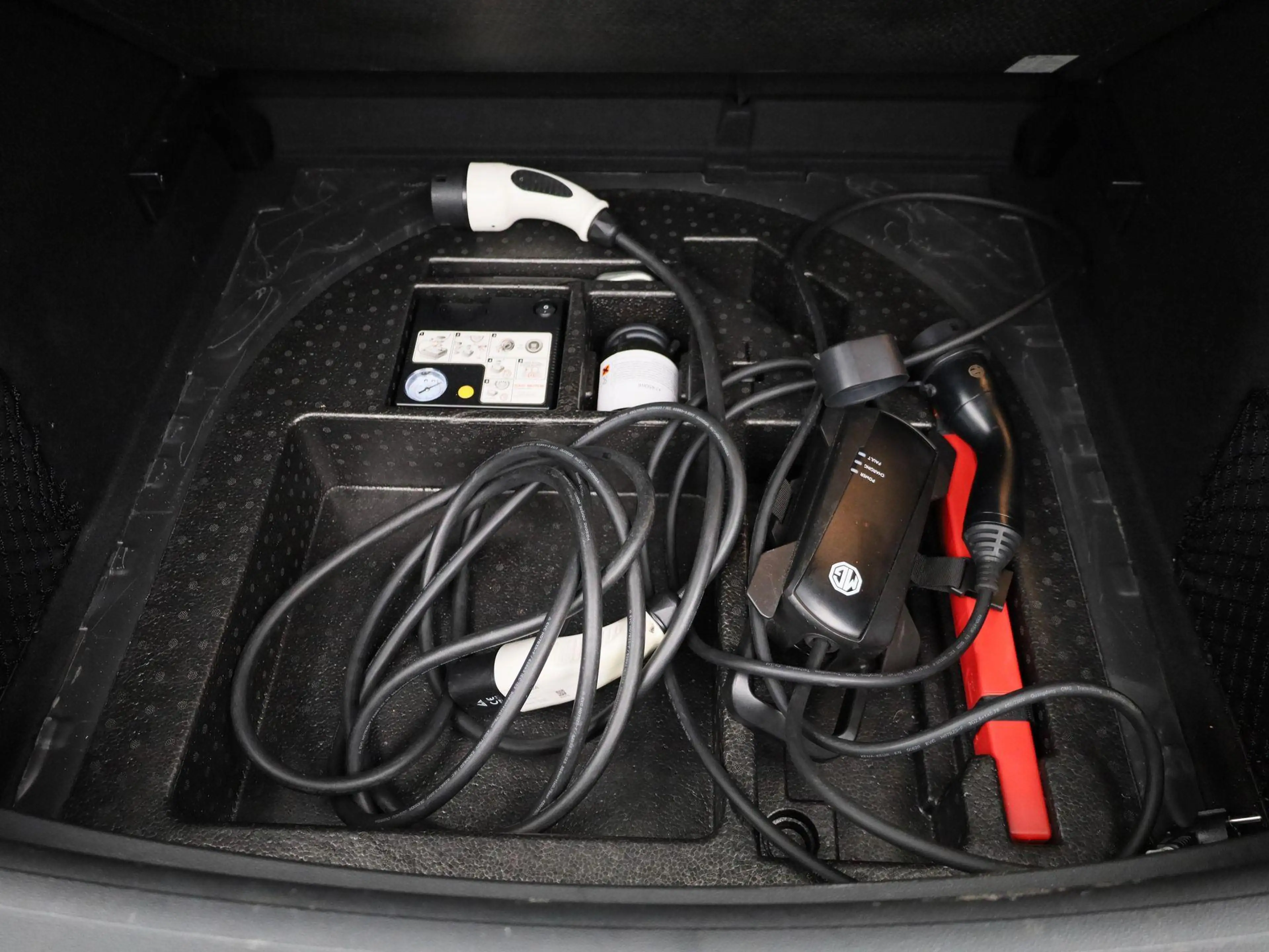 MG ZS EV Luxury 45 kWh — photo 14