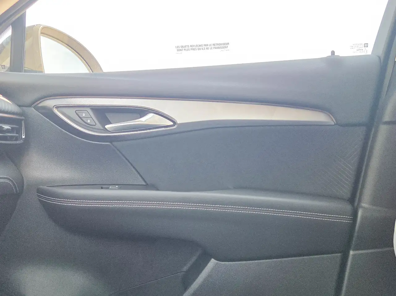 Buick Envision снимка Buick Envision