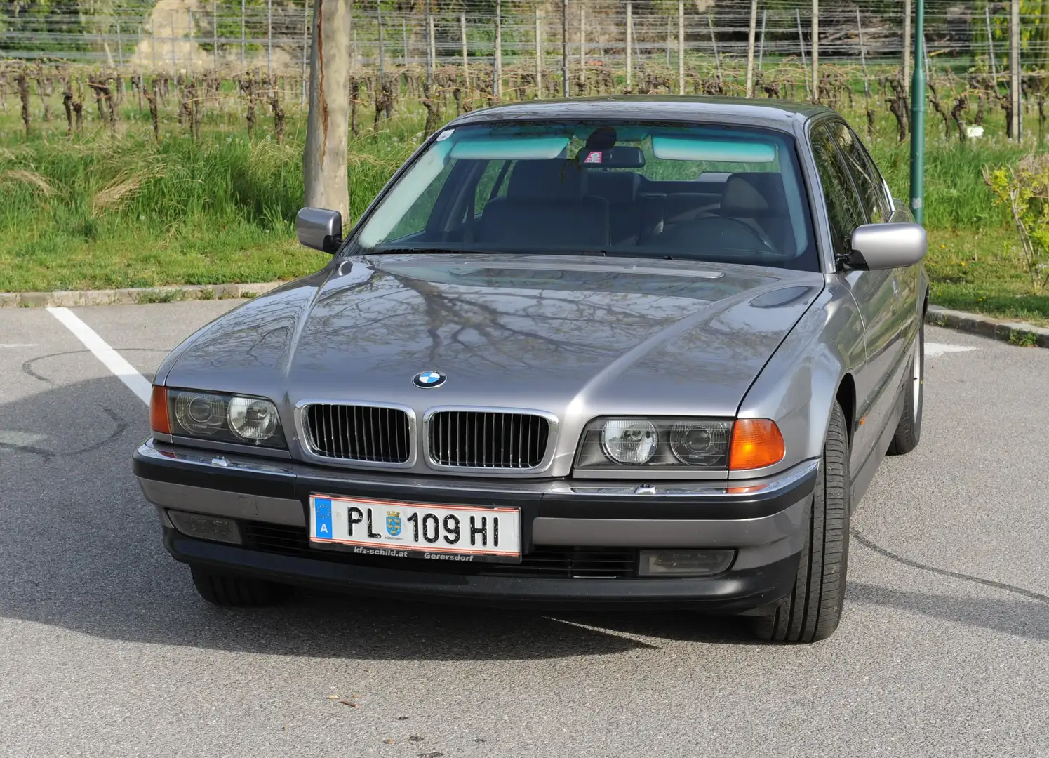 BMW 750 750i Argent - 1