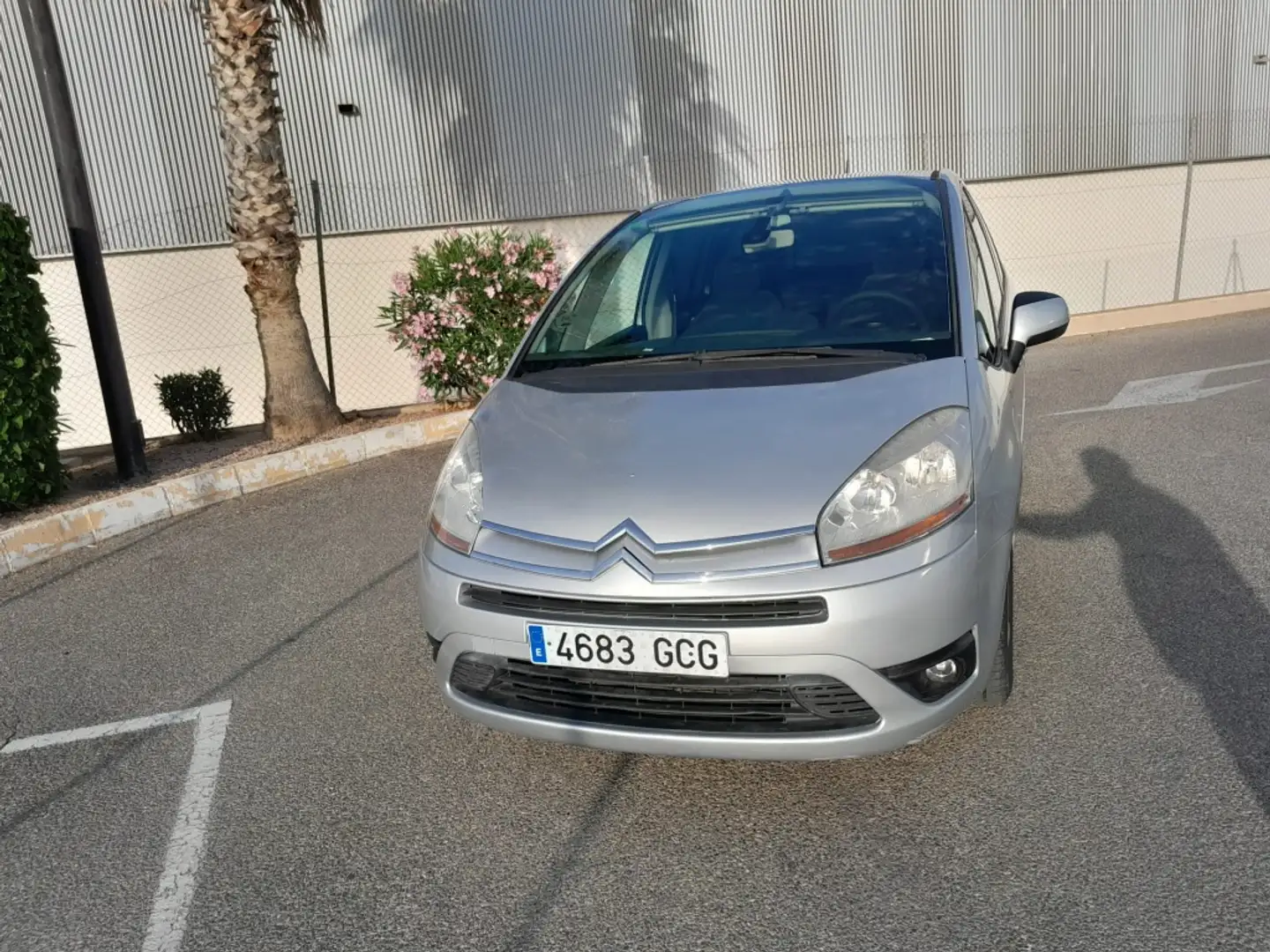 Citroen C4 Grand Picasso 1.6HDI Exclusive+ Zilver - 2