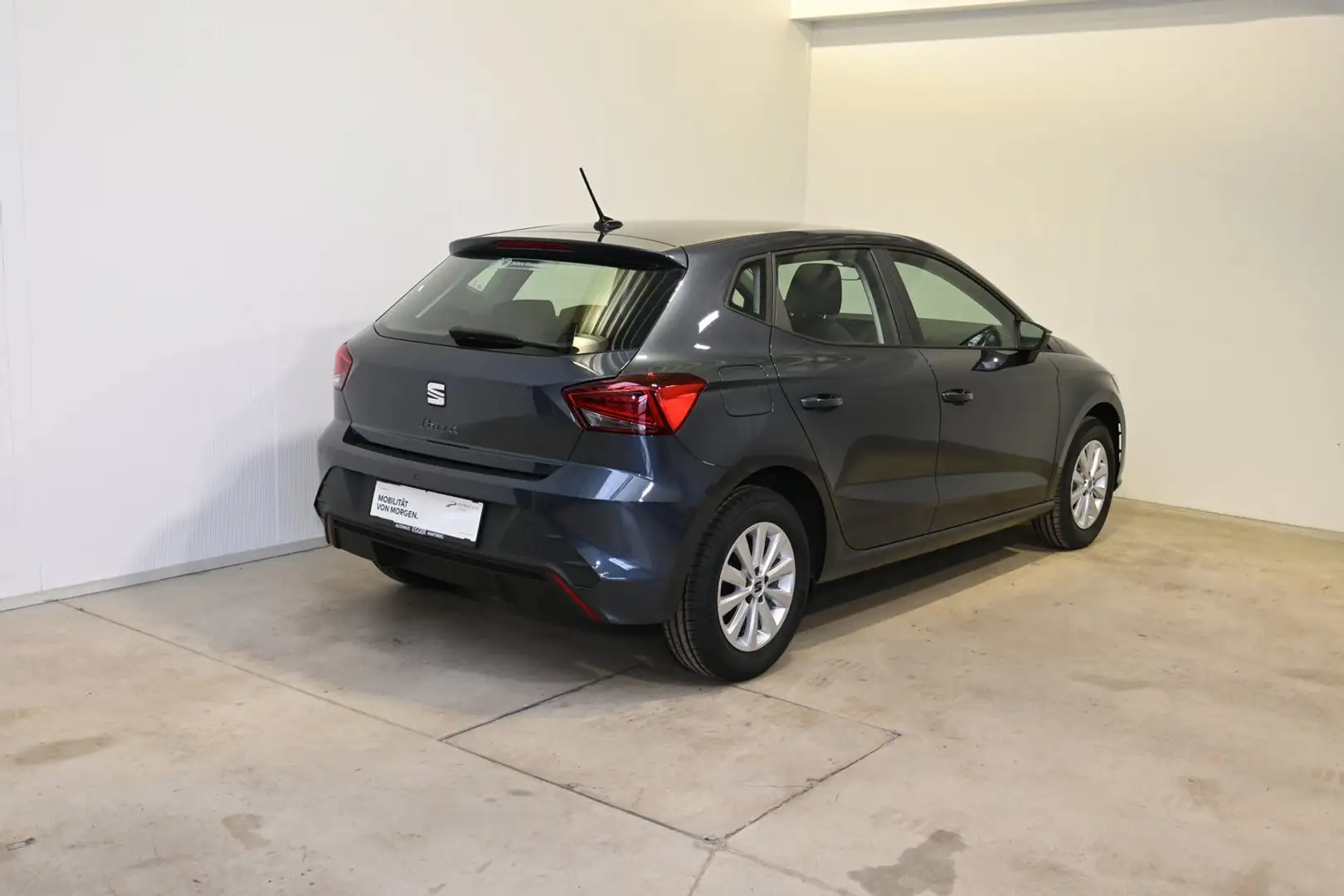 SEAT Ibiza Reference 1.0 TSI 95PS Grau - 2