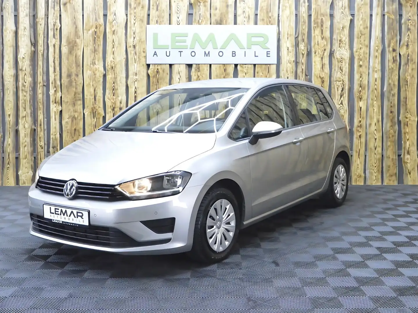 Volkswagen Golf Sportsvan Golf VII Sportsvan 1.2 TSI BMT Tr Silber - 1