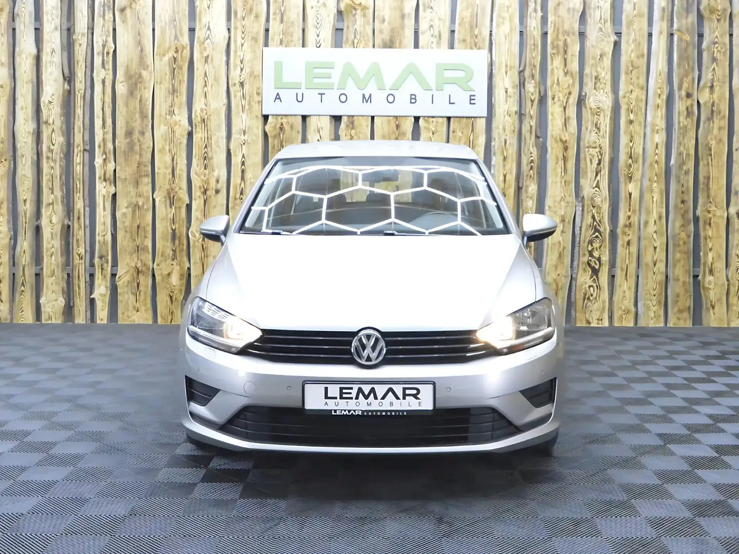 Volkswagen Golf Sportsvan Golf VII Sportsvan 1.2 TSI BMT Tr Silber - 2