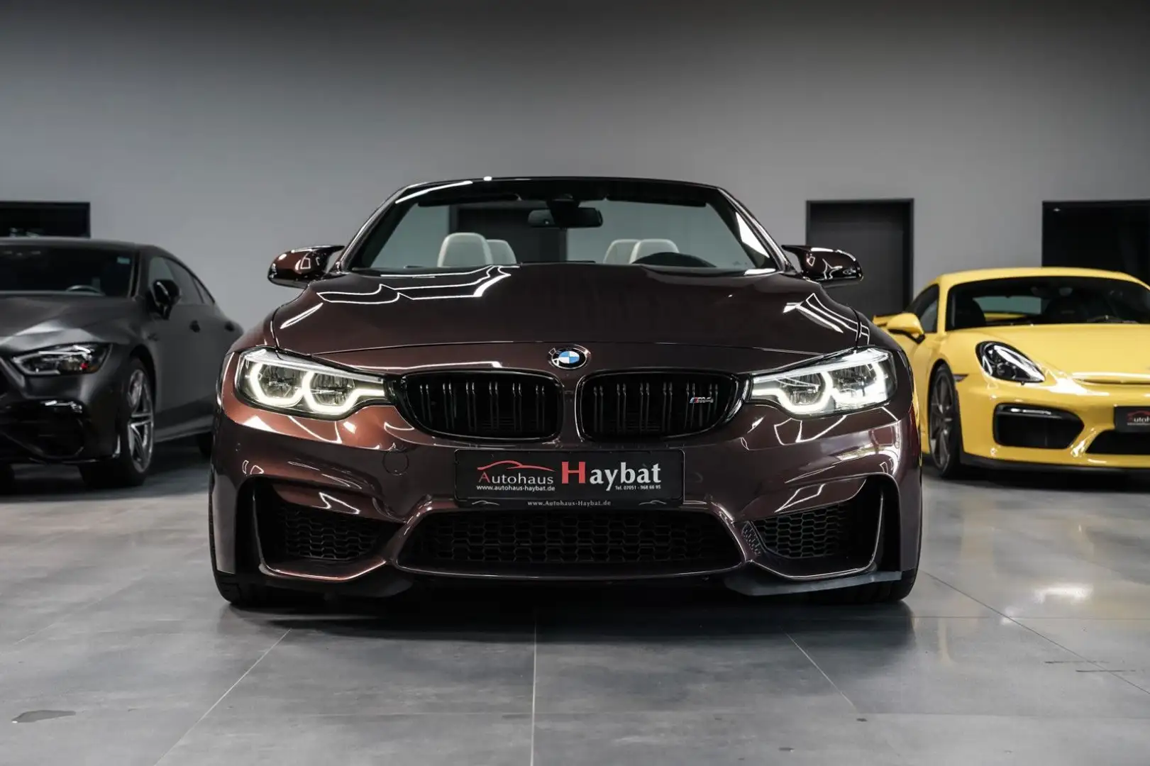 BMW M4 Cabrio Competition LCI Individual-Carbon-VOLL Brown - 2