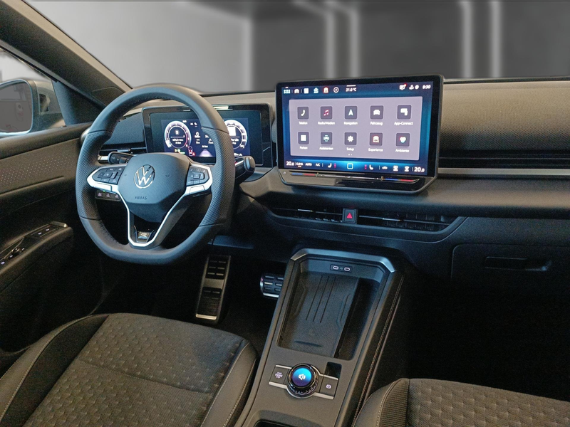 Volkswagen T-Roc R-Line 1.5 l eTSI *RFK*Klima*Shzg* — photo 8