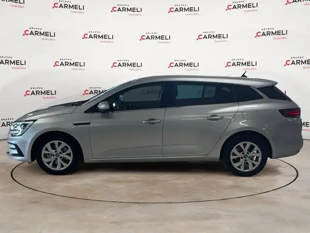 Renault Megane view 2