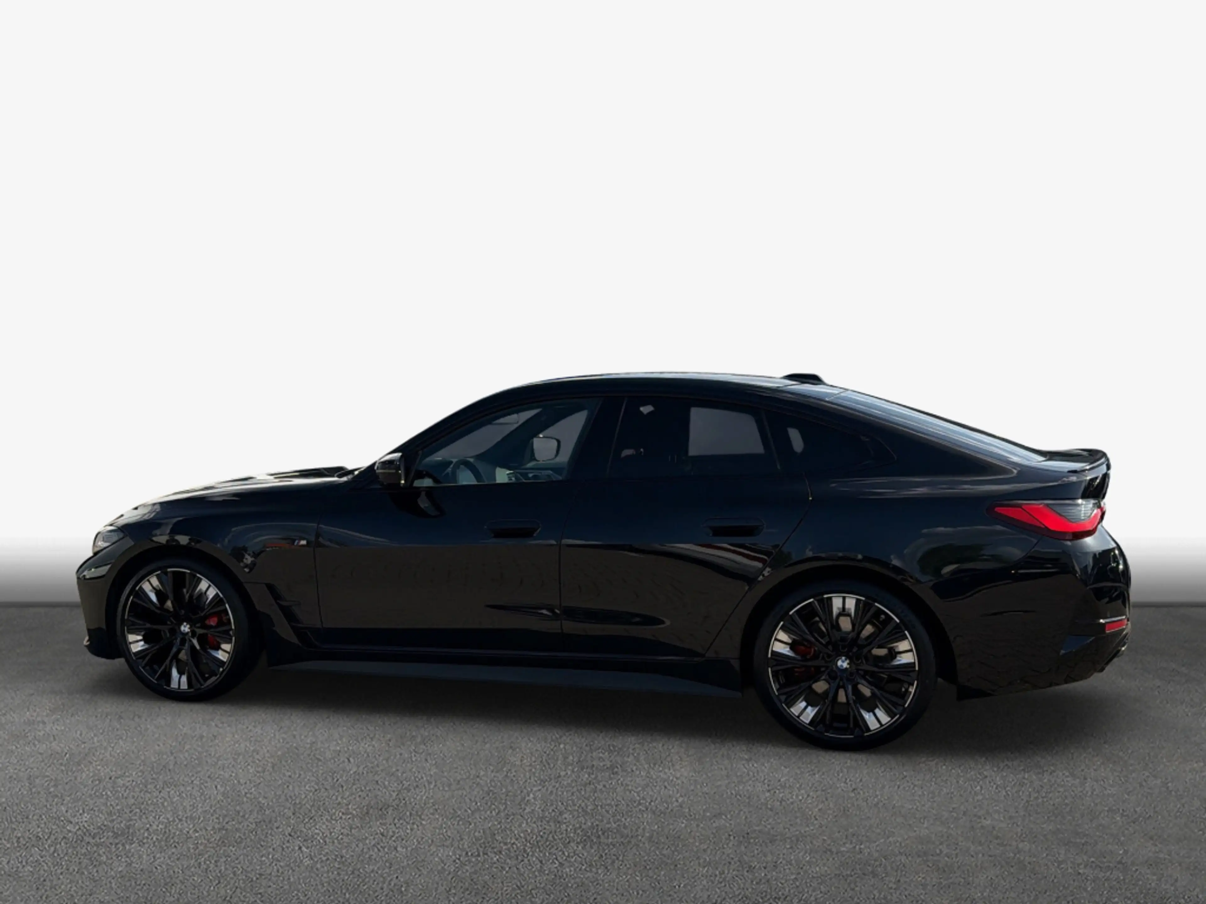BMW M4 i xDrive Gran Coupe, AHK, Glasdach — photo 5