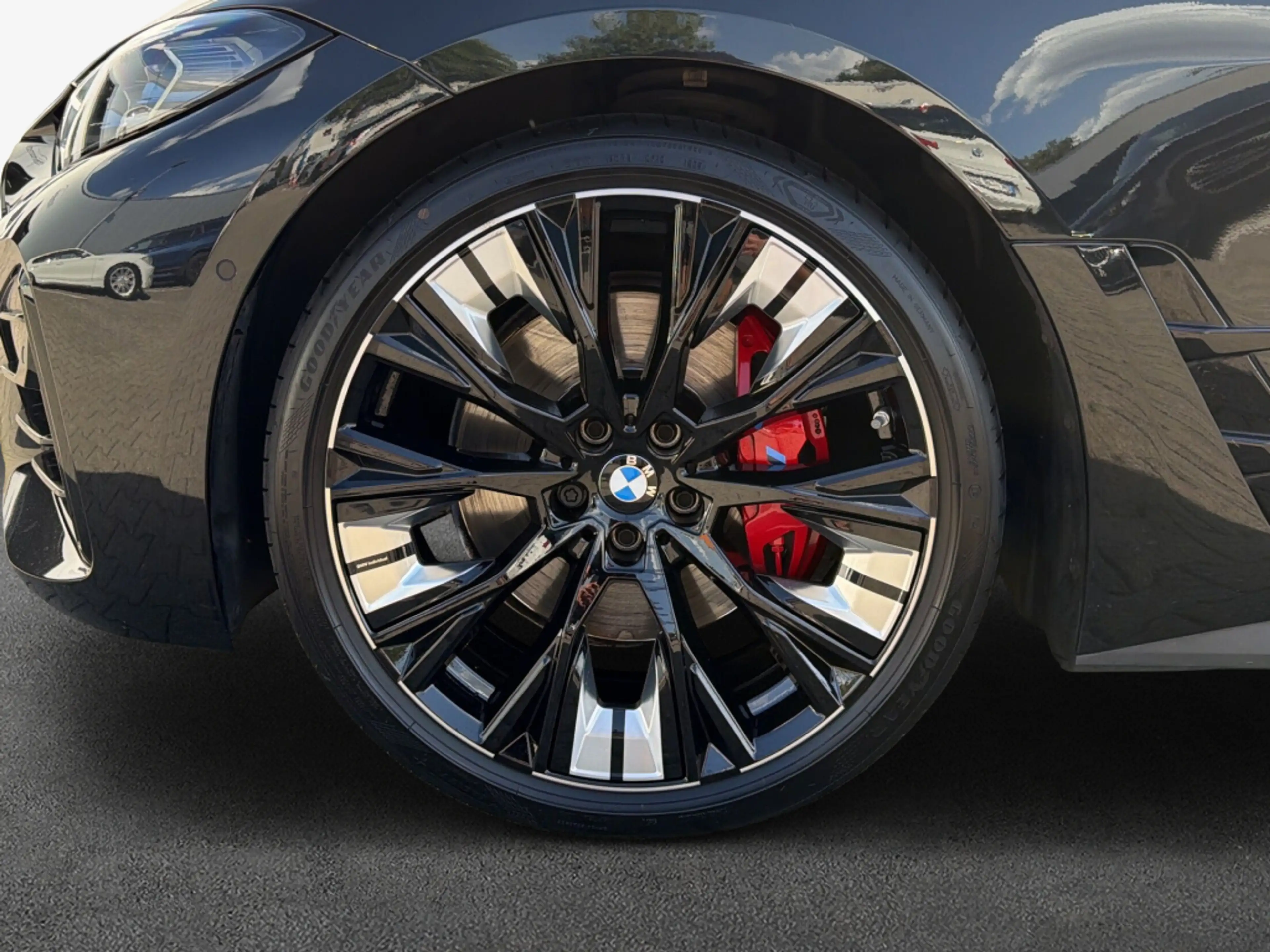 BMW M4 i xDrive Gran Coupe, AHK, Glasdach — photo 8