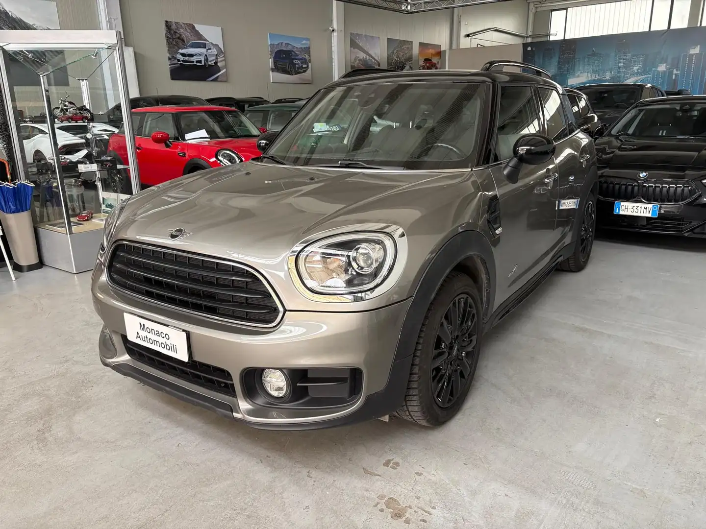 MINI Cooper D Countryman Mini Countryman F60 2.0  all4 auto Grau - 1
